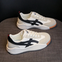1DAY | RETRO ORTHOPEDISCHE SCHOENEN